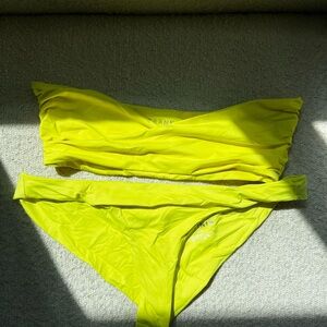 Frankies Bikinis Women’s Margo Strapless Bikini Set (bandeau & bottoms)